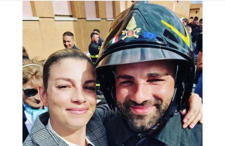 Emma Marrone, il fratello ha giurato come vigile del fuoco