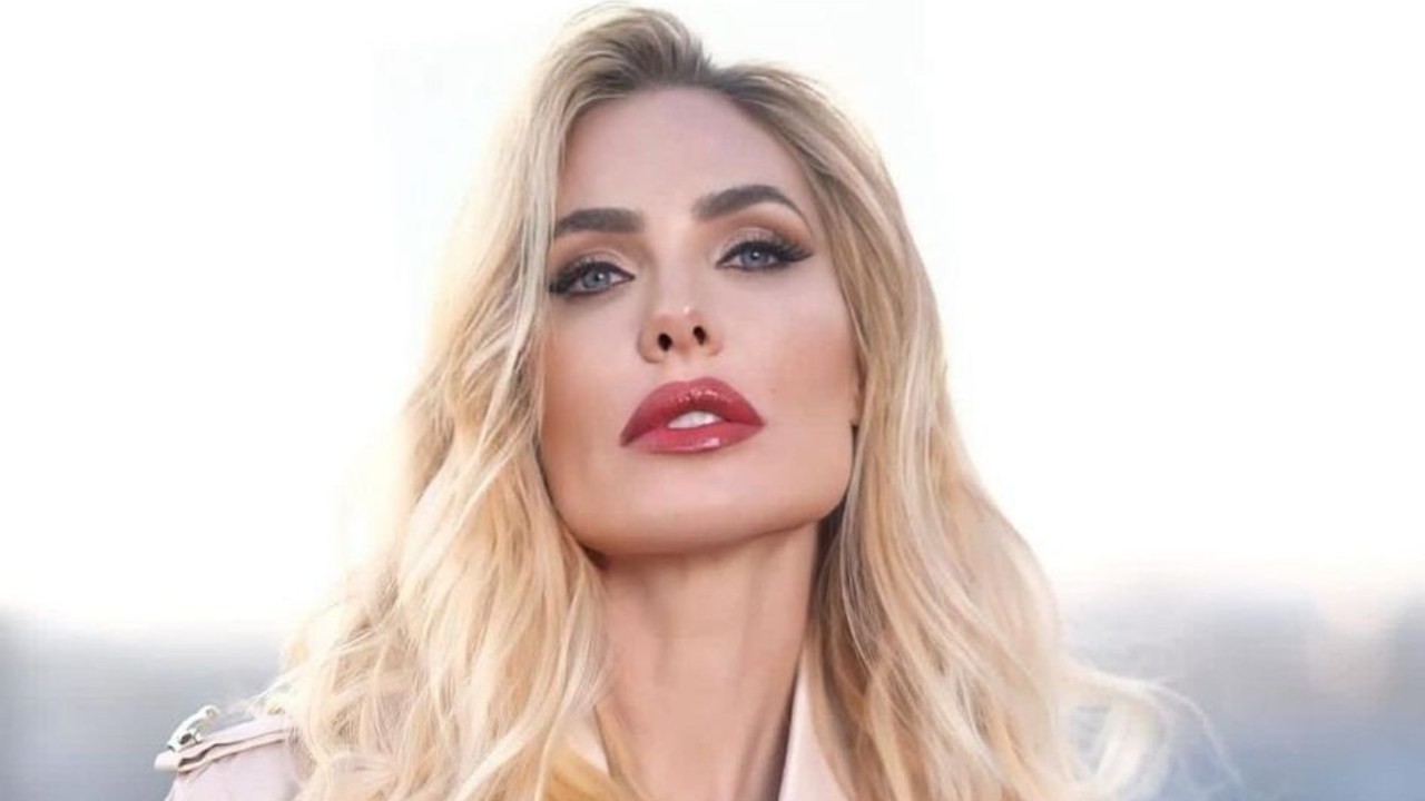 Ilary Blasi le foto che svelano il particolare