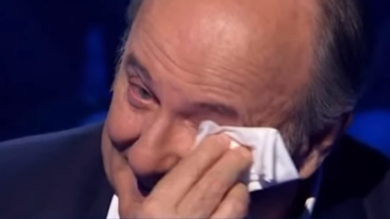 Gerry Scotti piange a Tu si que vales