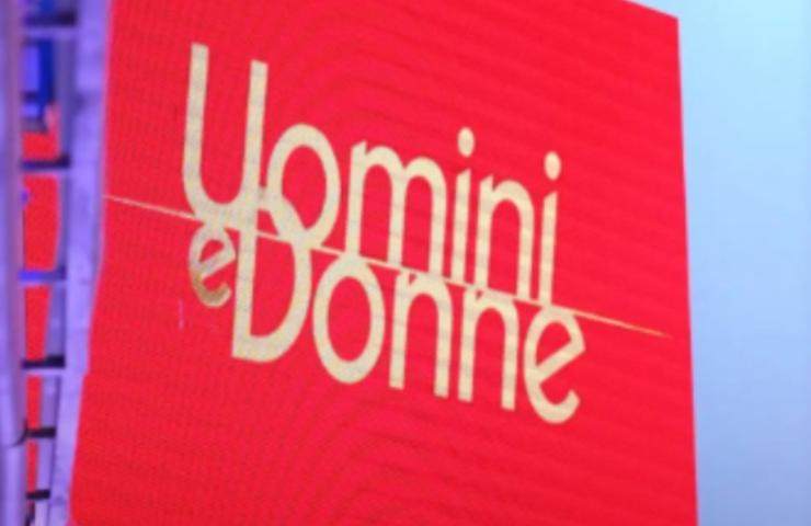 Uomini e Donne programma