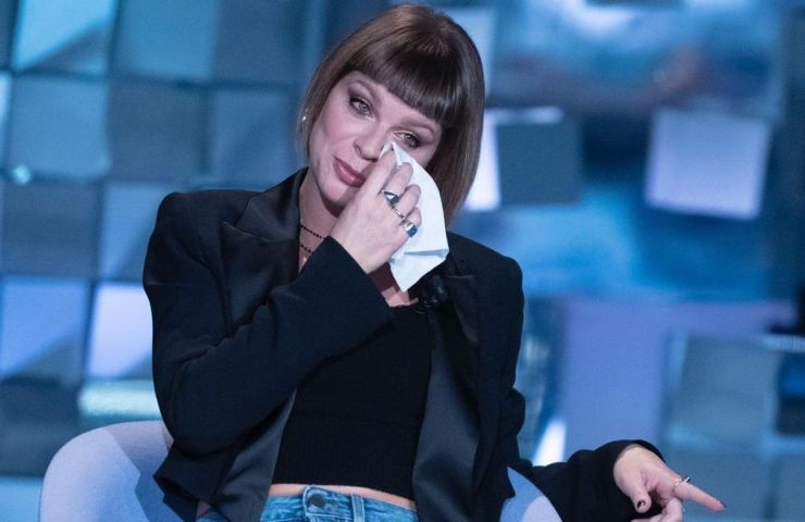 Alessandra Amoroso vittima di cyberbullismo