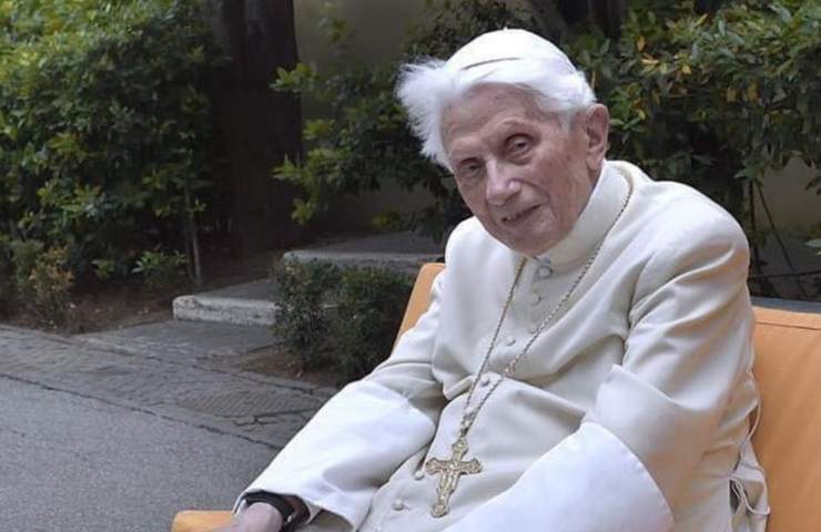 Joseph Ratzinger non sta bene