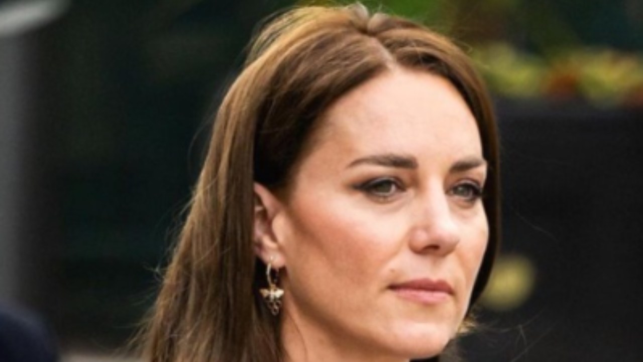 Kate Middleton lasciata sola