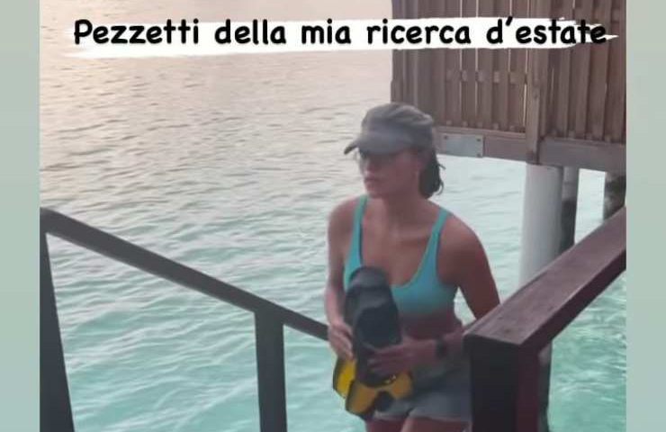 Veronica Gentili shorts inguinali décolleté devastante foto