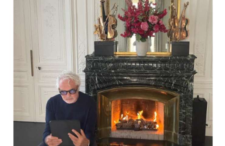 Flavio Briatore nella sua casa