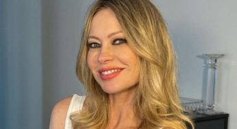 “Sempre la migliore”, Anna Falchi, scollatura enorme: per i fan è lei la regina del web – FOTO