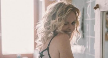 Justine Mattera esagerata: senza intimo, manda in delirio il web – FOTO