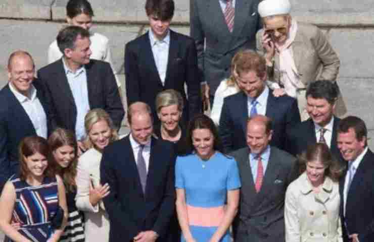 royal family foto di gruppo