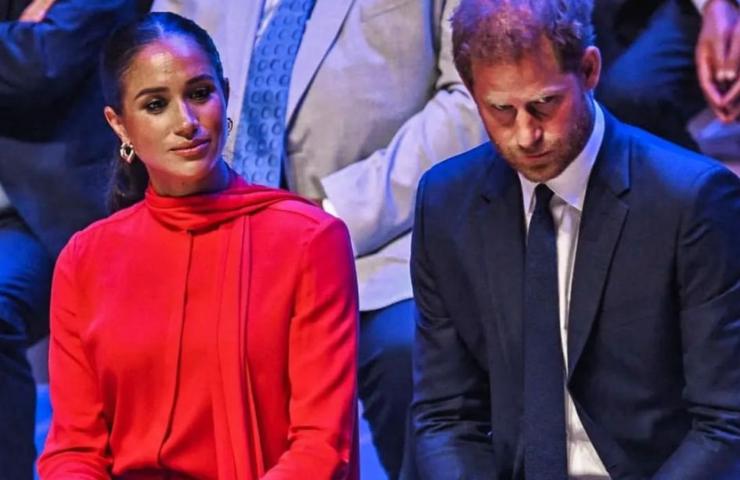 Harry e Meghan sfrattati