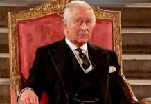 Re Carlo III, problemi per il sovrano
