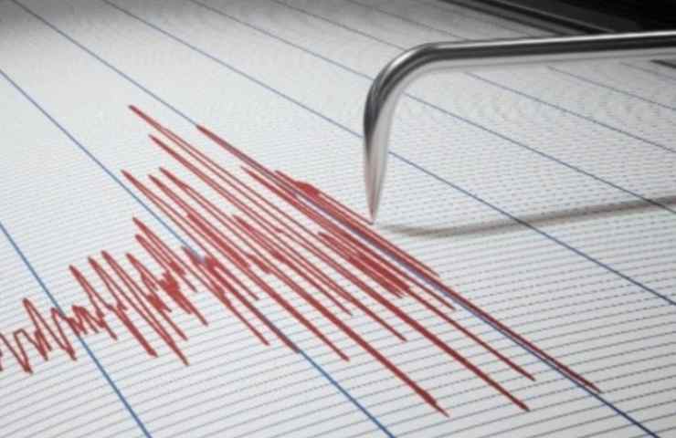 scossa terremoto Campania