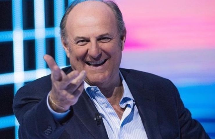 Gerry Scotti apre le porte alla Rai