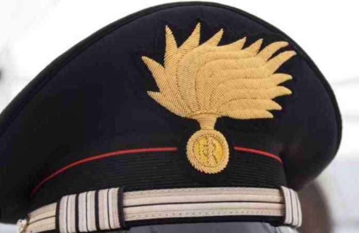 Carabinieri il cappello d'ordinanza