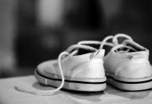 Consigli per pulire le scarpe di tela