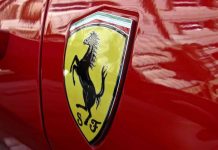 Questa Ferrari costa solo 14mila euro modello