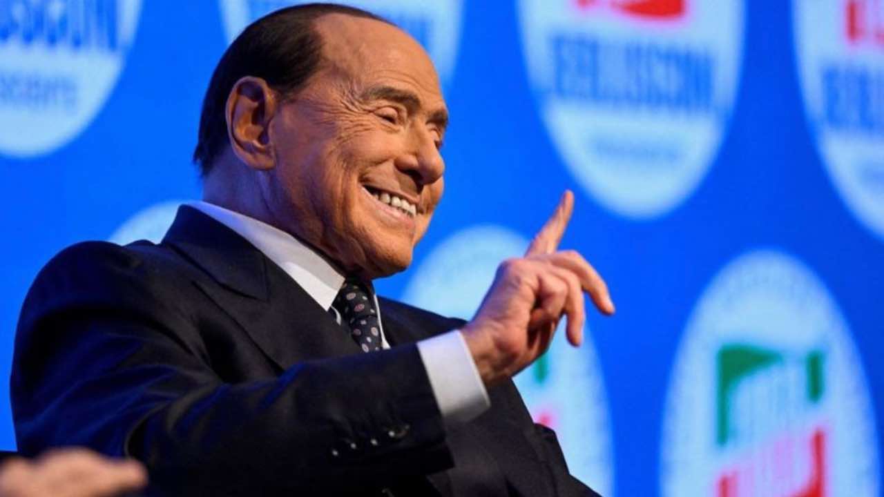 Berlusconi testamento ex Premier dettagli