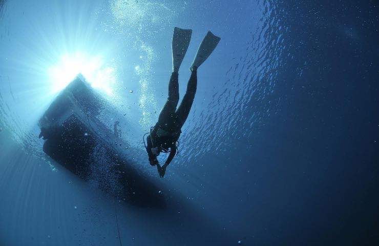 Spada medievale rinvenuta sul fondo del mare